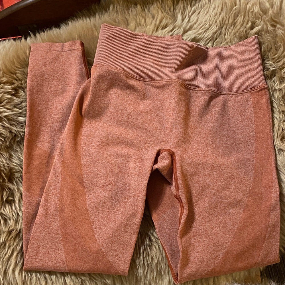 Victoria’s Secret PINK High-Waisted Pink Leggings, size small, never worn